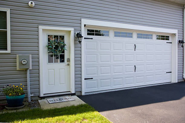 24/7 Emergency Garage Door Panel Replacement experts in Tensas Parish County, LA